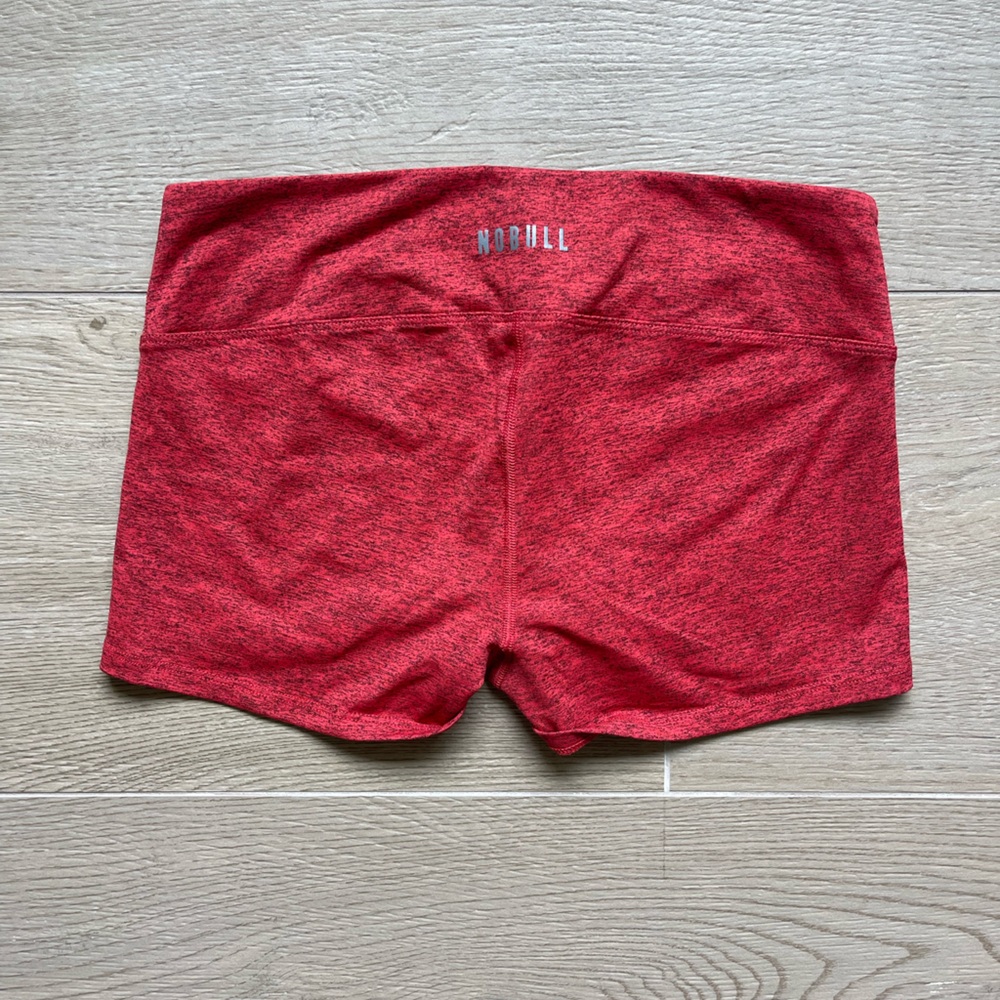 NOBULL Red Heather Sports Bra & Shorts Matching Set - Picture 5 of 5